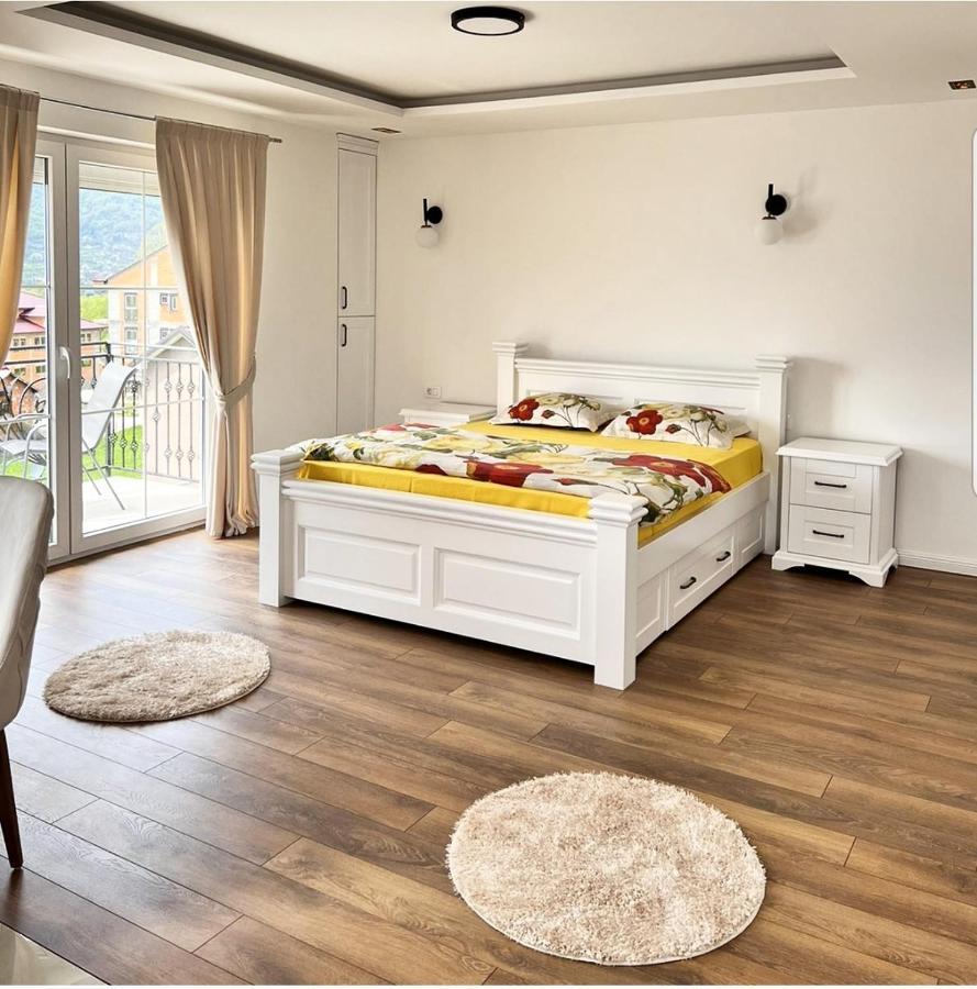 Ema Apartments 普拉夫 外观 照片